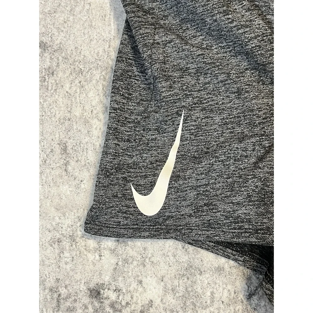 Nike Dri-Fit Attack Shorts Womens Small Running Training Walking Heather Gray
